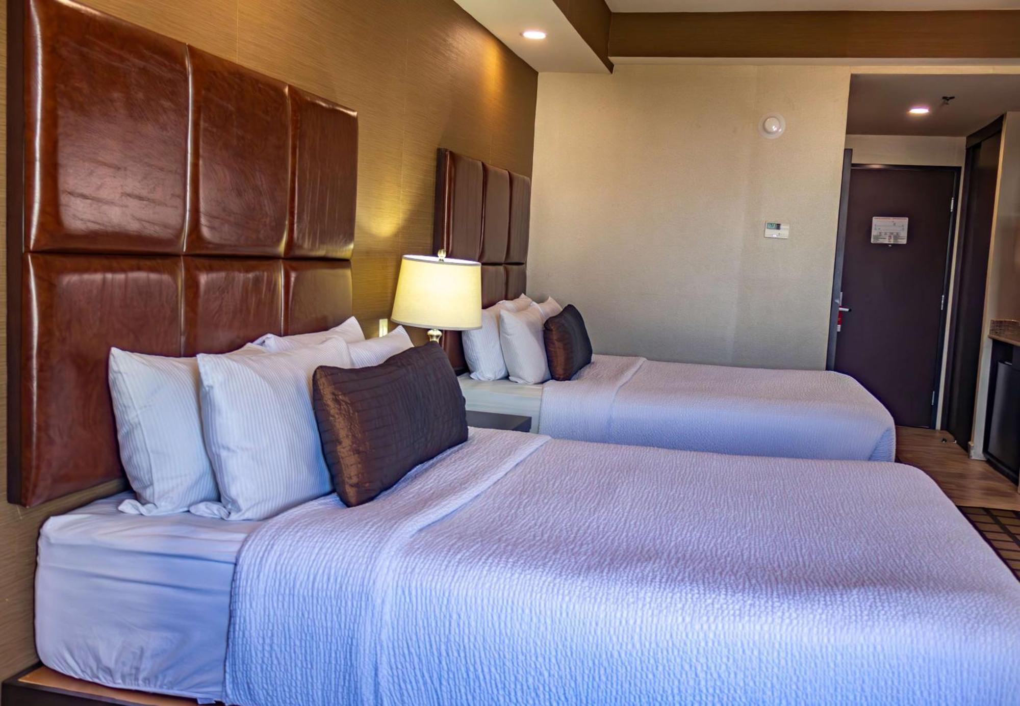 Best Western Premier Monterrey Aeropuerto อโปดาคา ภายนอก รูปภาพ A room at the hotel